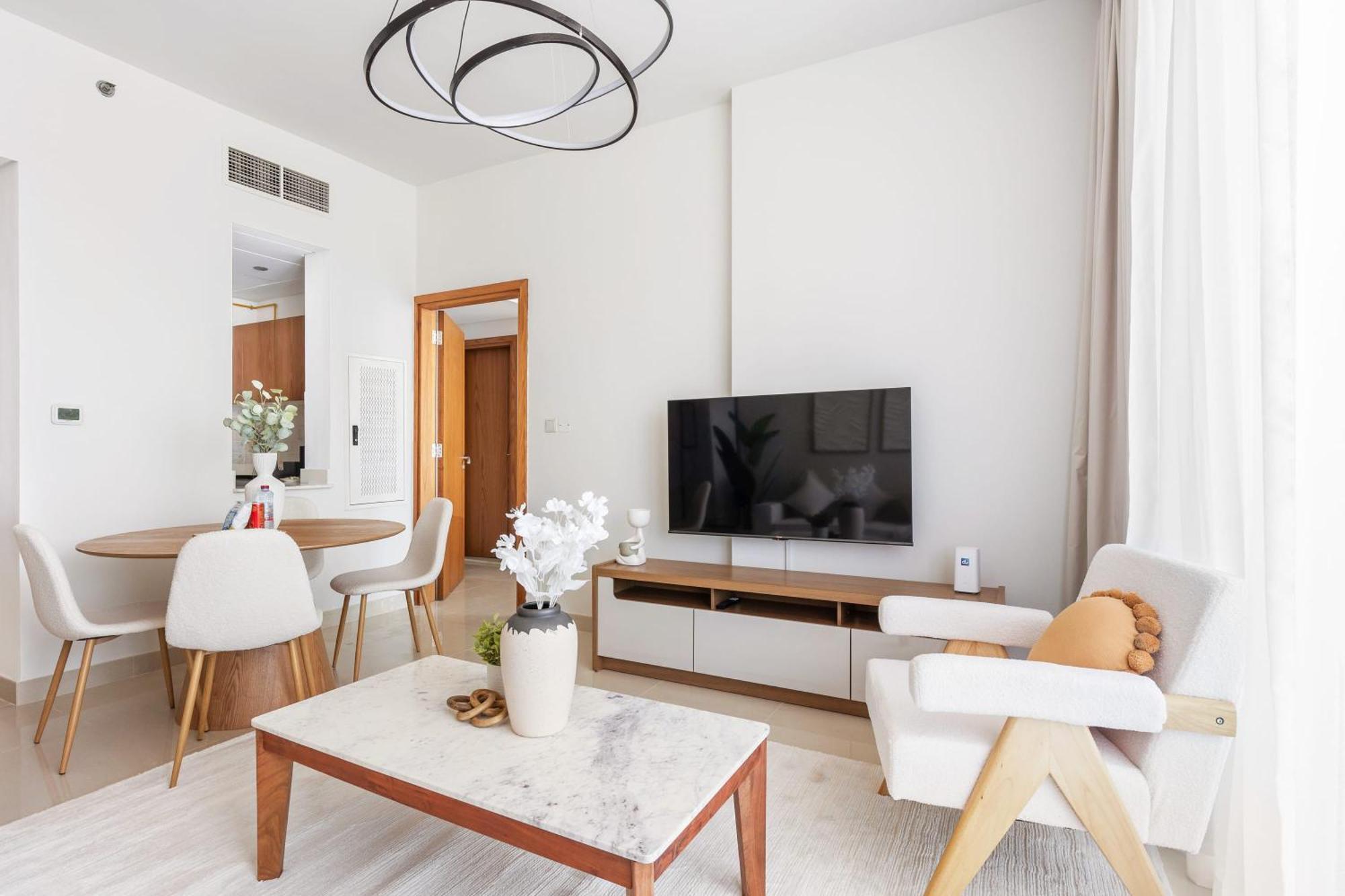 Silkhaus Modern 2 Bdr Near Reem Mall