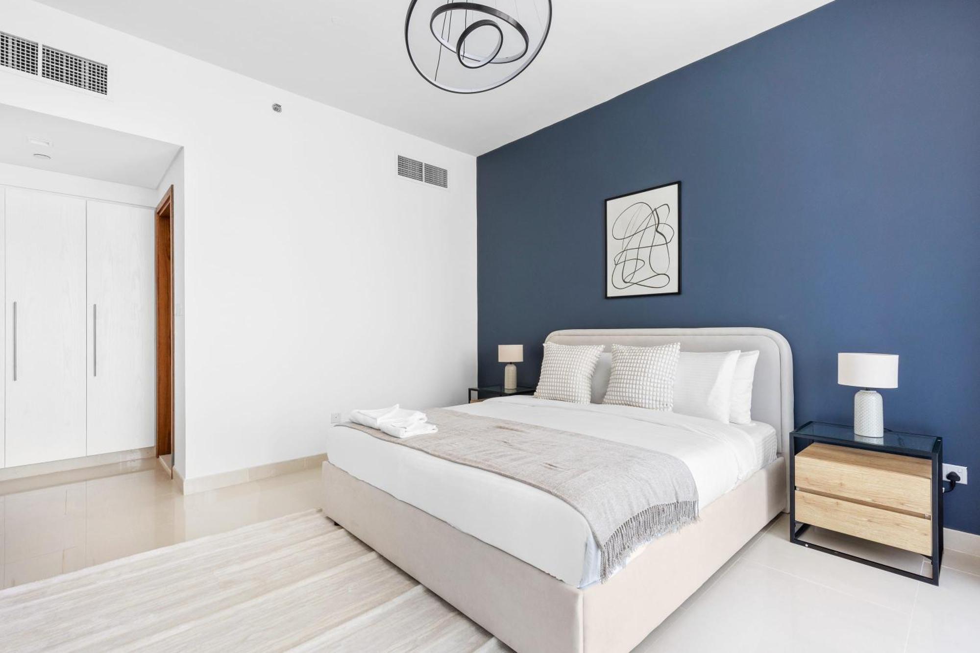 Silkhaus Modern 2 Bdr Near Reem Mall Apartment *